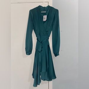 Emerald Green Gabby Skye Dress Size 10 NWT